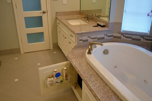 http://legaleaglecontractors.com/wp-content/uploads/2016/08/traditional-bathroom5.jpg